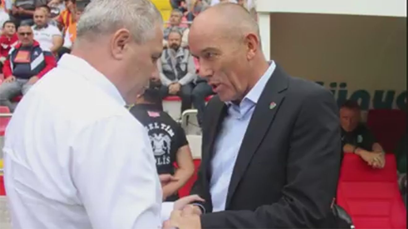 Are 22 de ani, dar parcă joacă de-o viață. Vedeta Astrei l-a făcut pe Șumudică să dea atacul. "Poate pune probleme oricărei defensive"