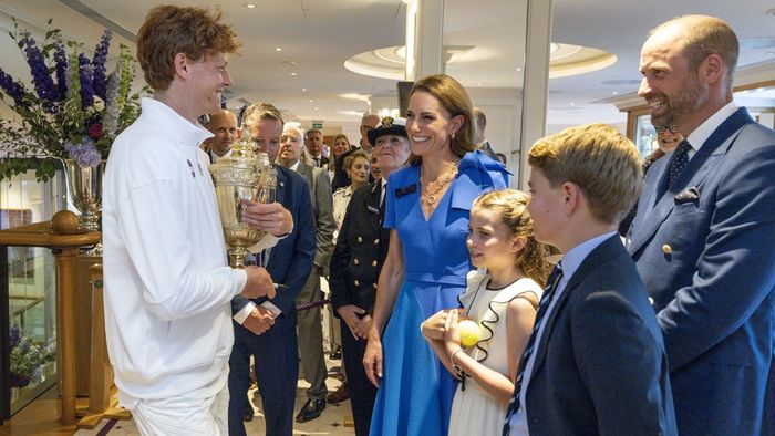 Prințesa Kate Middleton a fost sclipitoare, dar Jannik Sinner a fost impresionat și de Charlotte și de George. Ce a discutat cu cei doi urmași ai dinastiei regale britanice