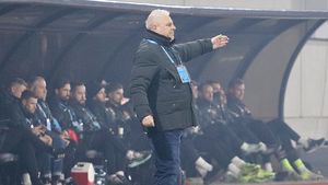 Marius Șumudică s-a dezlănțuit când a fost întrebat despre un posibil „blat” cu Măldărășanu și Niculae: „Te duci la pușcărie!”