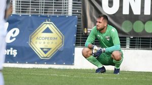 Valentin Cojocaru, final de sezon de coșmar! Portarul lui Gică Hagi a luat un nou gol antologic! Cum a marcat Iașiul cu Voluntari | FOTO & VIDEO