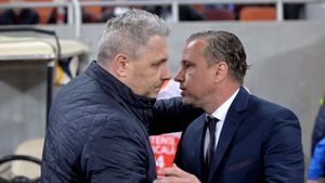 Marius Șumudică și Laurențiu Reghecampf, cele două nume fantastice pe care Mihai Rotaru le are pe listă pentru Universitatea Craiova dacă îl dă afară pe Eugen Neagoe!