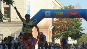 FOTO Alex Buttazzoni a câștigat etapa a patra din Turul Ciclist al României