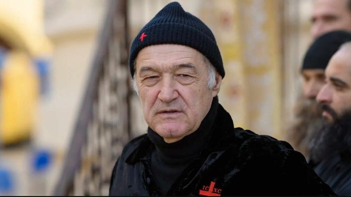 Gigi Becali a anunțat că negociază cu doi atacanți pentru transferul la FCSB: „Unul joacă prin Olanda!”