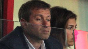 SENZAȚIE** La doar 16 ani, fiul lui Abramovich vrea să investească la o echipă din Ligă! Puștiul este fan Mutu!