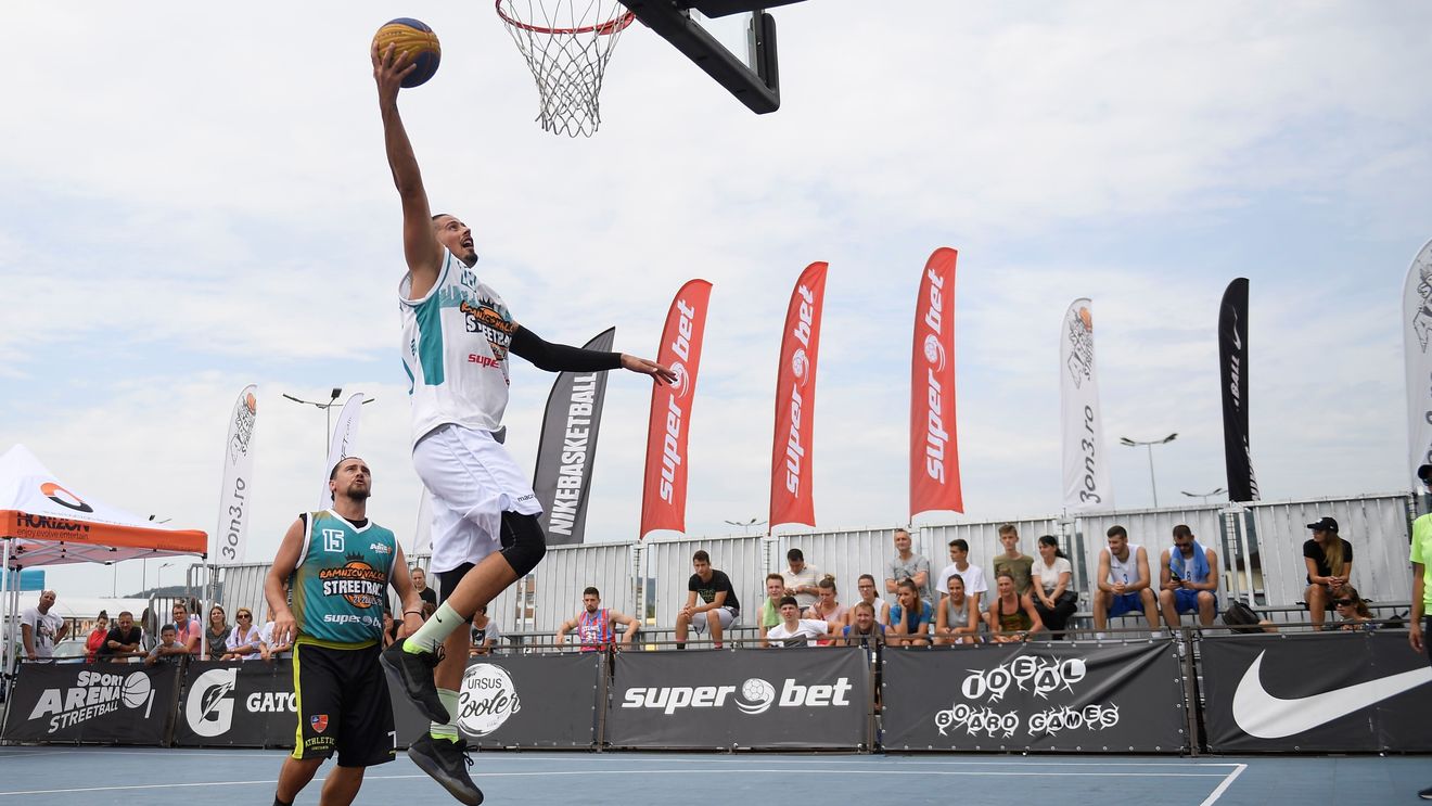 "Trei la trei cu oamenii mei" | Noul sezon de baschet 3x3 începe la București și se joacă pe muzica lui Junkyard și Electric Brother