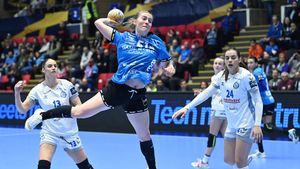 Top 5 știri din handbal: Laslo și Kapitanovici puse pe liber, cine a devenit căpitan la Gloria Bistrița! Ce prețuri de intrare sunt la meciul CSM București - Ferencvaros din Sala Polivalentă