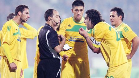 Marius Avram a fost suspendat!** Cine o să arbitreze Rapid - Steaua, din Cupă?