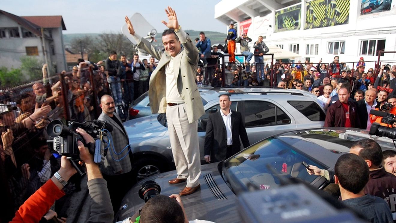 Gigi Becali își bagă fetele în afaceri. Theodora Becali a primit 50% dintr-o companie care trebuie să primească despăgubiri de 71 de milioane de euro de la ANRP