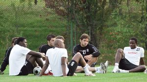 "Jucătorii să înțeleagă că noi nu ne putem compara cu Steaua sau Dinamo la salarii"