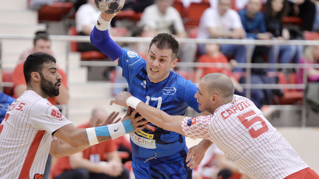 Dinamo a reacționat după incidentele de la Constanța. "Suporterii dinamoviști au fost înghesuiți pe 70 de locuri, ei fiind nu mai puțin de 100! Nu a existat zonă tampon, care să anuleze interacțiunea dintre fanii celor două echipe"