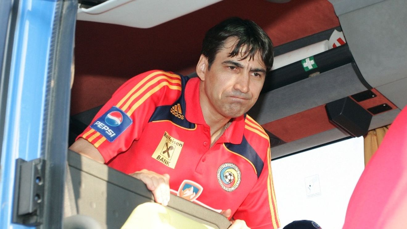 Pițurcă: "Pentru România ar  fi bine ca Austria să învingă Serbia!"