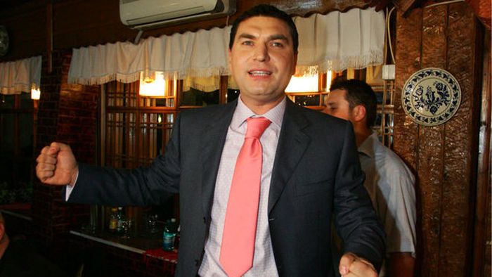 Tupeu la maxim! ** "Presa e de vină pentru această campanie ratată!"