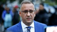 Surpriză! După ce a scos-o pe Dinamo din insolvență, Răzvan Zăvăleanu se implică, începând de marți, la o altă echipă din Superliga! EXCLUSIV