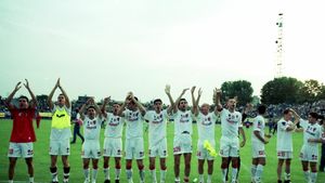 Cine dă lovitura de începere la UTA - Dinamo. „L-au vândut pe Mutu și m-au luat pe mine, era o presiune imensă”