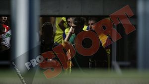 "Să vină banii, îi merităm!** Nu vreau să facem doar prezența în grupe"