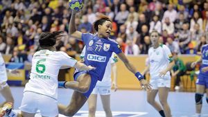 Oltchim e în semifinalele Ligii pentru a patra oară în ultimii 6 ani:** Zvezda a bătut-o pe Ferencvaros! Urmează Krim. Trimite mesajul tău: