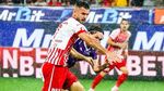 Scandal cât casa în finalul meciului UTA – Rapid! Giuleștenii au cerut penalty, dar arbitrul i-a dat cartonaș galben pentru simulare lui Stojilkovic!