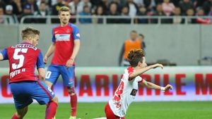 Răspunsul lui MM Stoica după ce Crăciunescu a decretat că Dinamo a avut penalty la faultul lui Pintilii. "Nu sunt ridicol să spun că nu l-a atins, dar..."