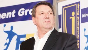 Radu Voina, atenționare pentru șefii FR de Handbal și „înțepătură" pentru fostul președinte Alexandru Dedu: „Fetele astea promit și au mai fost plimbate pe la televiziuni cu medalii de gât, dar când e vorba de joc stau pe bancă"