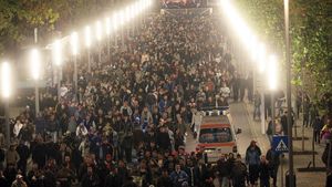 Afacere de criză în București. Organizează meciul și iau cotă-parte din banii pe bilete