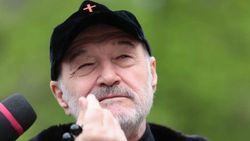De ce se uită Gigi Becali la meciul Suedia – România