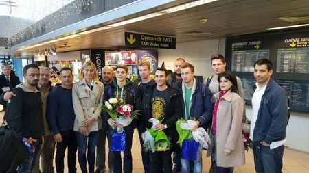 Robert Glință, recordmenul mondial la juniori în proba de 100 m spate: "Am testat nivelul de competiție al unor sportivi, iar anul viitor voi avea drept obiectiv să îi înving în competițiile oficiale"