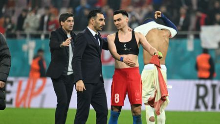 Ce i-a spus Fonseca lui Charalambous despre FCSB, după victoria lui Lyon de la București