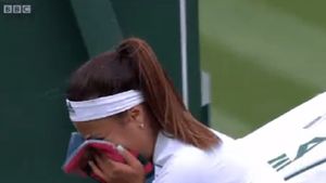 Răvășitor! Gabriela Ruse a trecut, la 21 de ani, pe lângă prima mare victorie a carierei: a ratat șase mingi de meci contra Agnieszkăi Radwanska. Cronica meciului în care Gabi a avut în mână o fostă finalistă de la Wimbledon