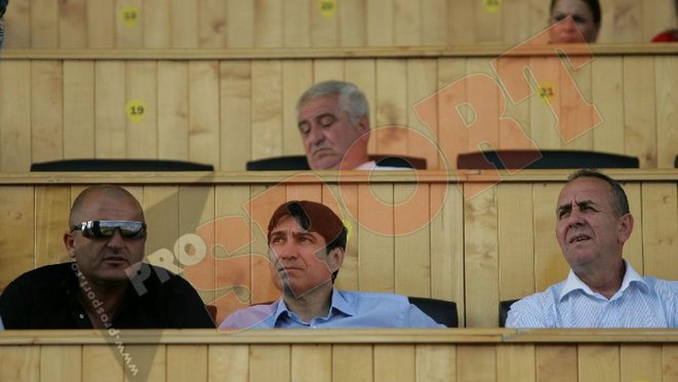 "Craiova merită să meargă în Ligă!** Pițurcă ar face o echipă redutabilă"