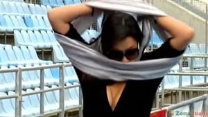 VIDEO** Reportera care a "rupt" gâtul jucătorilor! :) Cum ar reacționa "Dodel" sau Cristea la un interviu cu ea?