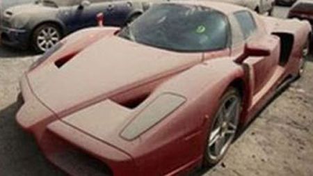 INCREDIBIL! Cum poți să cumperi un Ferrari la un preț de nimic!** Țara în care "bijuteriile" sunt abandonate pe străzi