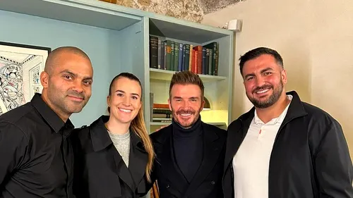 Ea e românca pe care o invidiază milioane de femei: Sabrina s-a pozat cu David Beckham!