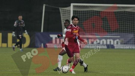 "Dorinel poate doar să panseze niște răni, în niciun caz să le vindece"** Dinu l-a desființat pe unul dintre jucătorii "câinilor": "Parcă s-a aruncat în bazin"