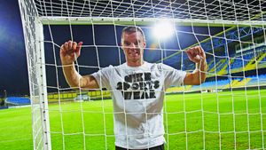 Reinventat de Steaua!** Bud a reușit "dubla" în poarta lui Tătărușanu și vrea înapoi la CFR