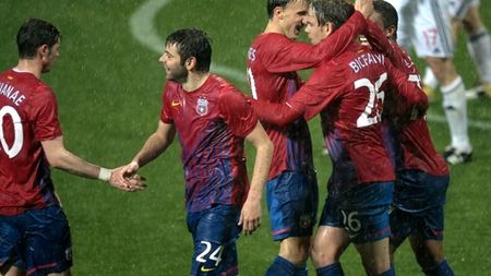 CFR vrea să ia un fotbalist de la Steaua!** "Favoritul" lui Becali poate ajunge în Gruia, liber de contract!