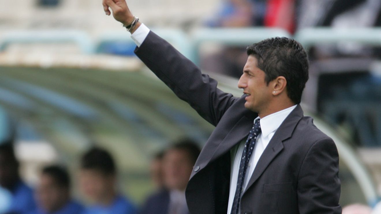 Lucescu: "Steaua e favorită la calificare"