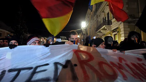 Revolta ultrașilor continuă la Universitate:** „Nu protestăm doar contra Legii 4, ci și pentru educație sau pentru bunicii noștri”