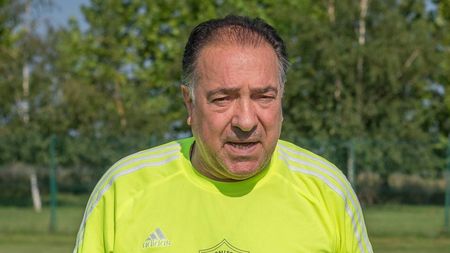 Marcel Răducanu, la 68 de ani. Cum a reușit de ziua lui să-i îmbete pe jucătorii Borussiei Dortmund. „S-au băut atunci 300 de litri de bere”