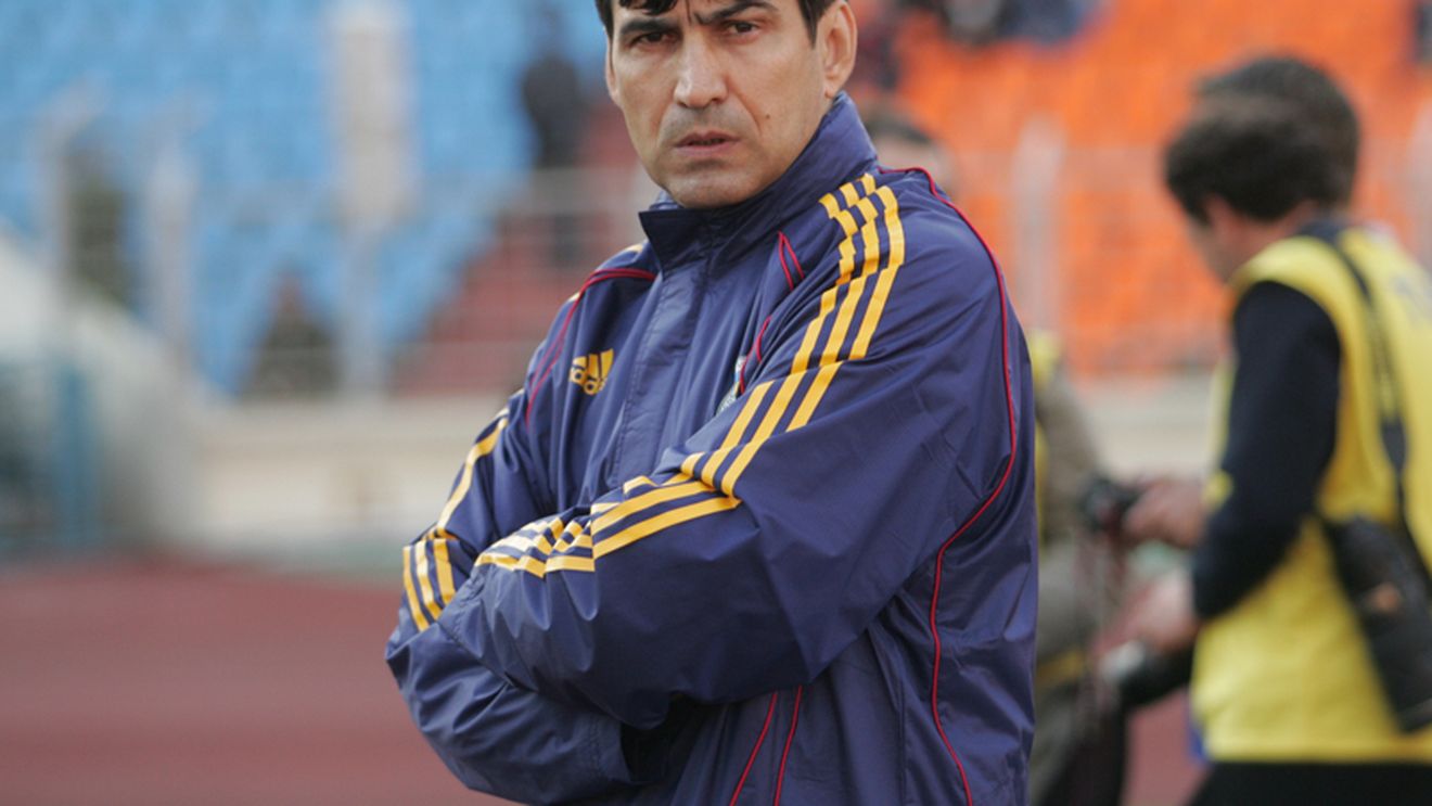 Pițurcă: "Dacă se accidentează un atacant, Bratu e prima soluție"