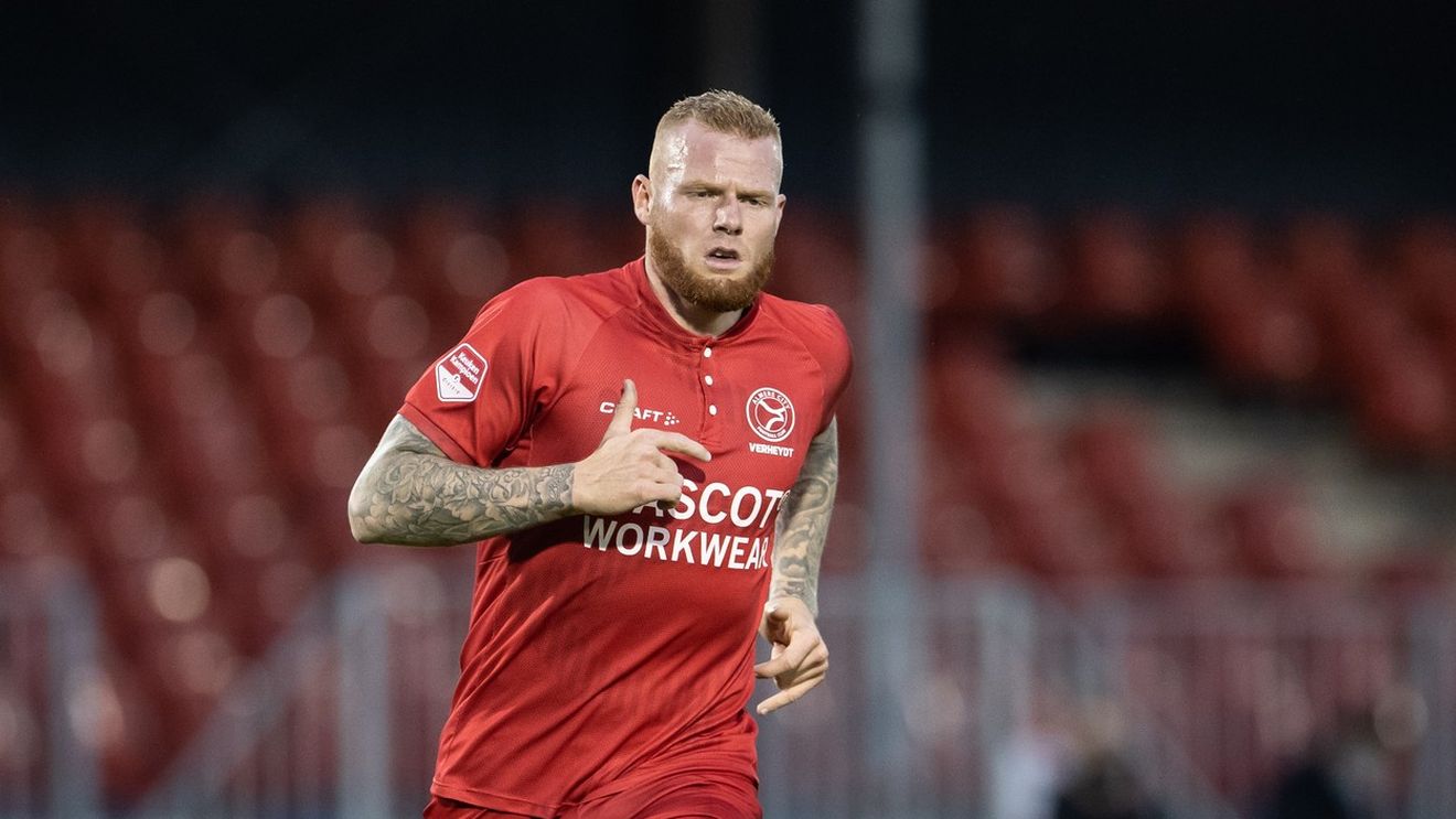 FC U Craiova, pe cale să transfere un „colos” de 1,92 metri! Cine este atacantul așteptat în Bănie: „În următoarele zile vom afla destinația jucătorului!”