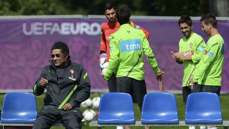 Alarmă în lotul Portugaliei! Eusebio a ajuns la spital