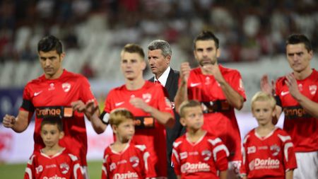 "Smurd" Mulțescu din nou față în față cu Dinamo. Antrenorul Petrolului a avut mai multe victorii spectaculoase în fața "câinilor"