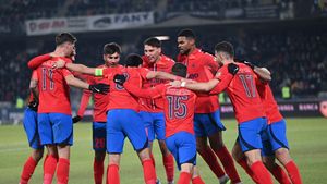 Studenții renegați de Gigi Becali, cu „burse” de la primar, bătuți de campionii antrenorului latifundiar! Cronică de Gabriel Berceanu la „U” Cluj - FCSB 1-2