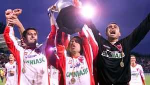 Roș-albastru, nu alb-roșu! Legenda lui Dinamo a crescut cu marea rivală în suflet: "Ce dinamovist, domnilor? El a fost un mare stelist, de mic a ținut cu Steaua"