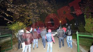 Situație EXPLOZIVĂ‚ la Dinamo! **Fanii au declanșat REVOLUȚIA: ce au discutat cu Badea și varianta pe care ar accepta-o dacă Bonetti e demis de conducere