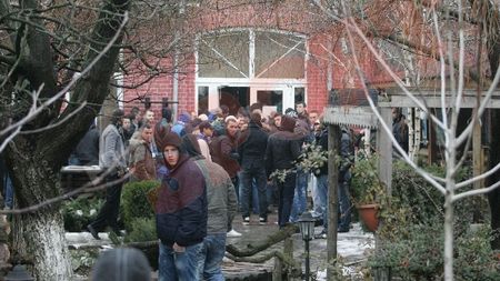 FOTO** Pițurcă le-a zis fanilor că ar fi antrenat Știința și în Liga a III-a, dar nu cu Mititelu șef! Vezi ce le-a mai spus!