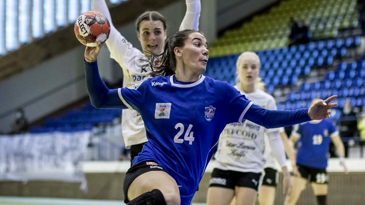 Dunărea Brăila, primul eșec în European Handball League: 25-27 cu Siofok. Revanșa va avea loc peste două săptămâni în Ungaria