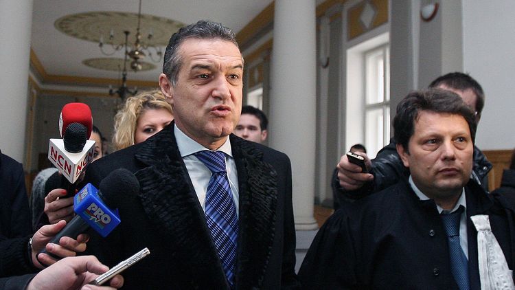 Reacție explozivă despre „Cazul Valiza”: „Și eu, dacă eram Gigi Becali, procedam la fel!”