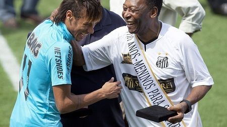 Pele "lovește" din nou! Legendarul brazilian i-a găsit defecte până și lui Messi. Cine e fotbalistul "de zece ori mai bun decât Neymar"