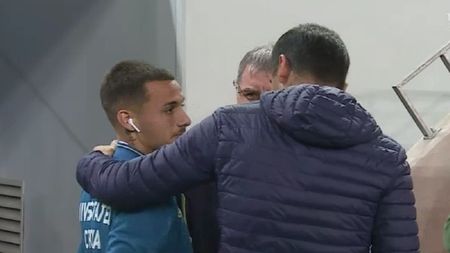 FOTO | Mitriță a fost întrebat de Dică și Argăseală dacă vine la FCSB. Scenele petrecute înainte de derby-ul U Craiova - FCSB